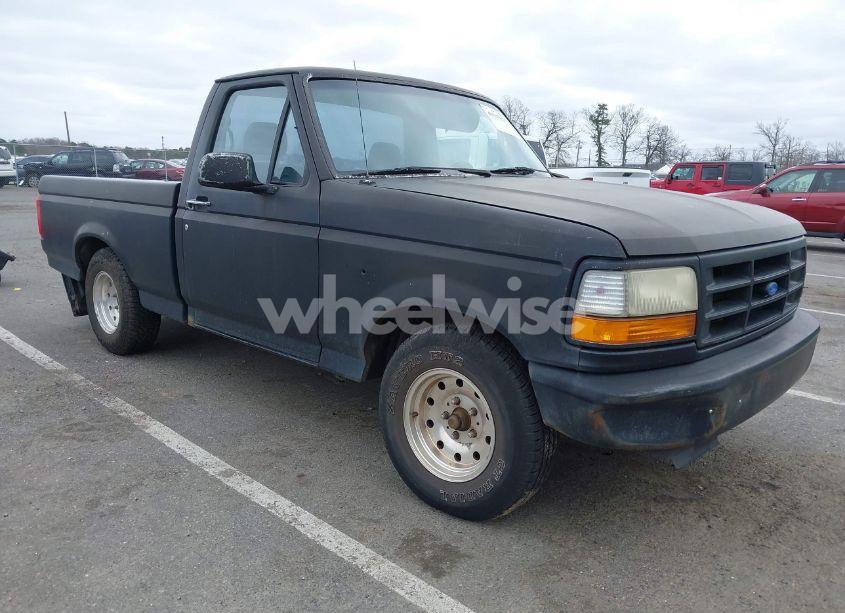1995 Ford F150 (VIN 1FTEF15NXSLA10731) main photo