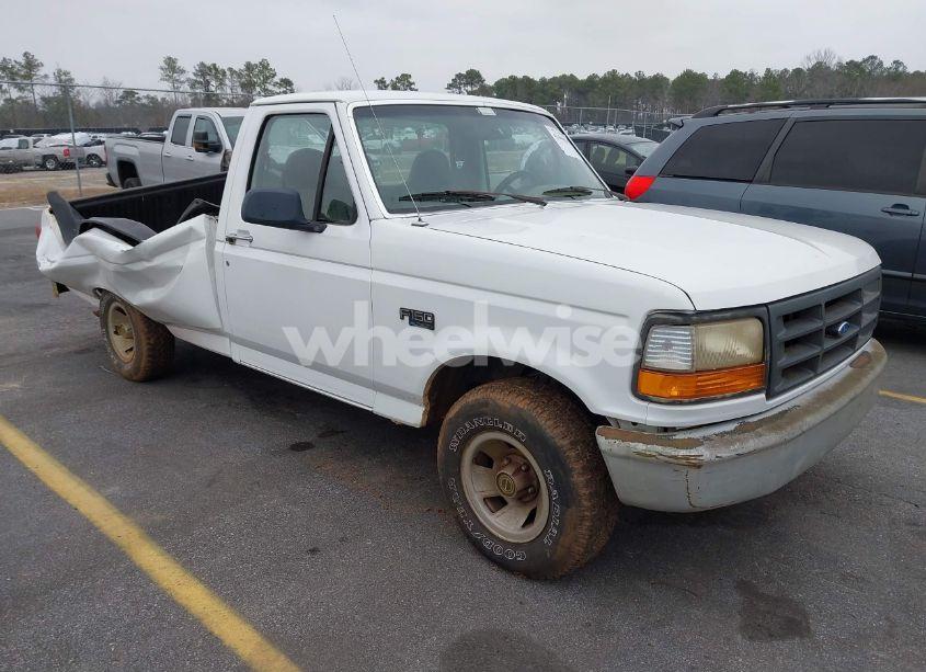1996 Ford F150 (VIN 1FTEF15Y0TLC18418) main photo
