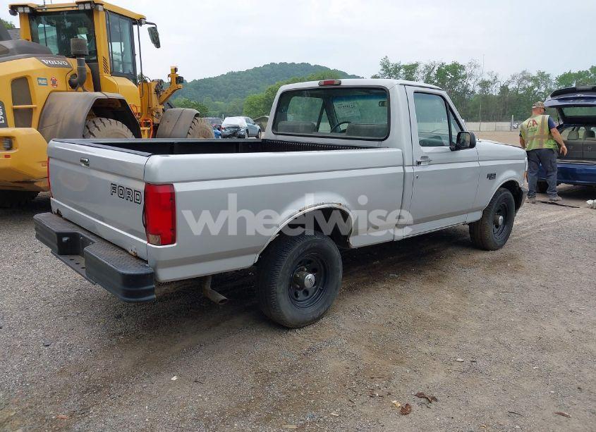 Photo 4 of 1996 Ford F150 (VIN 1FTEF15YXTLC17633)