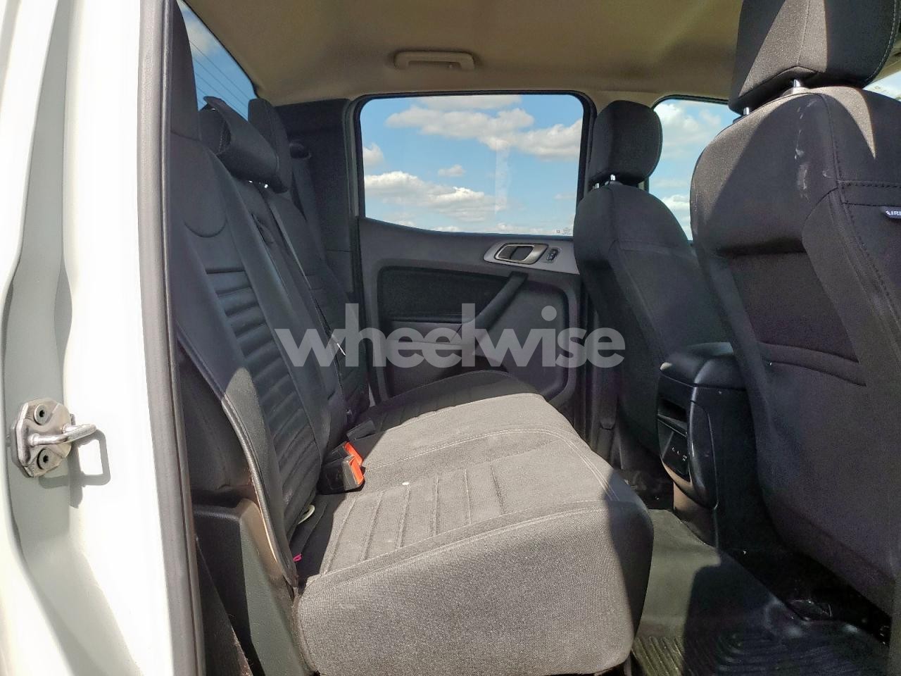 Photo 10 of 2022 FORD RANGER XL (VIN 1FTER4EHXNLD32213)
