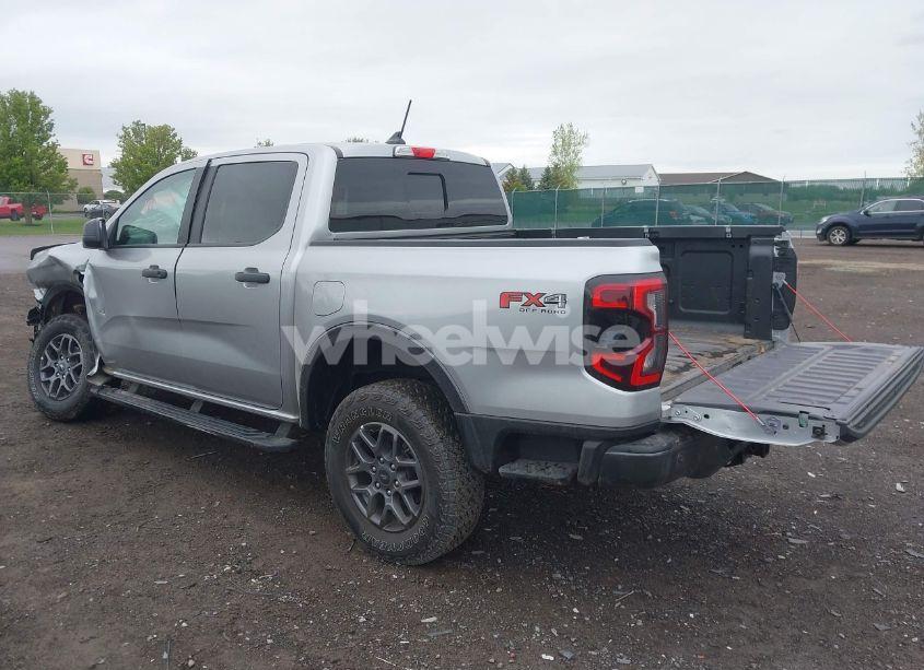 Photo 3 of 2024 Ford Ranger XLT (VIN 1FTER4HH7RLE24669)