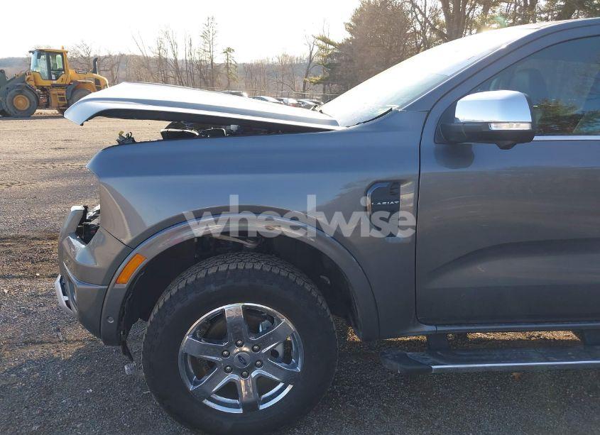 Photo 19 of 2024 Ford Ranger LARIAT (VIN 1FTER4KH3RLE14617)