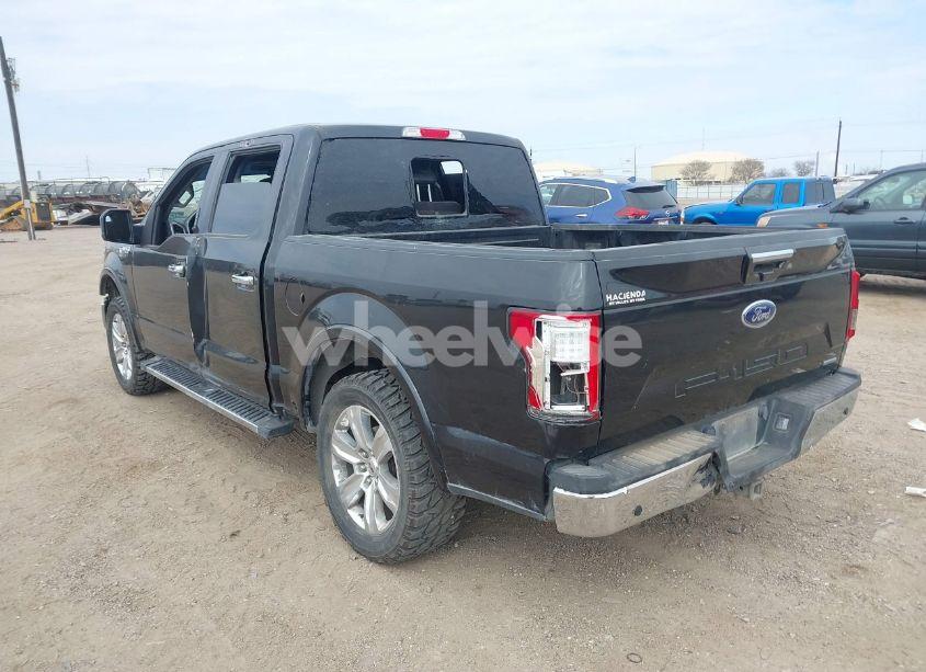 Photo 3 of 2019 Ford F-150 LARIAT (VIN 1FTEW1C45KKE32910)