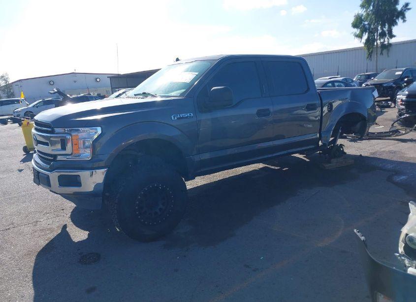 Photo 2 of 2019 Ford F-150 XLT (VIN 1FTEW1C48KKC52577)