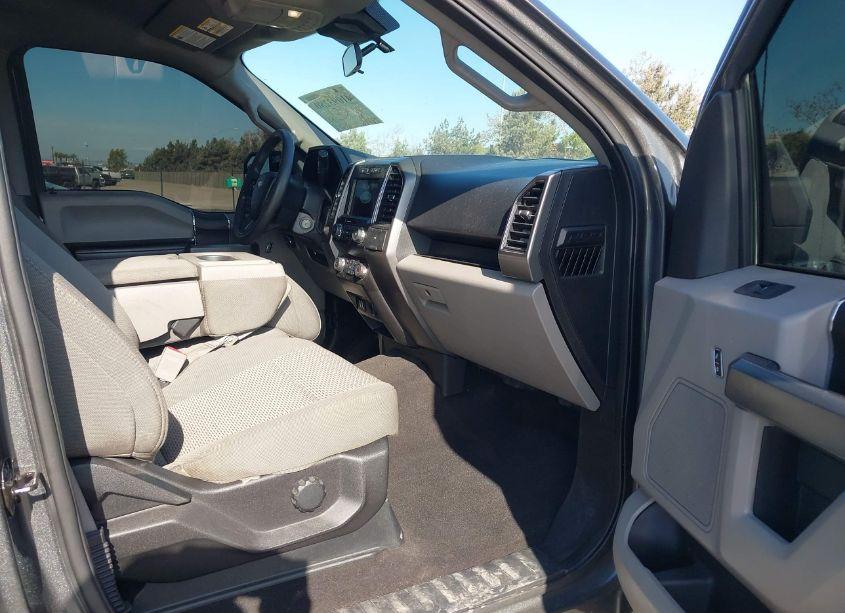 Photo 5 of 2019 Ford F-150 XLT (VIN 1FTEW1C48KKC52577)