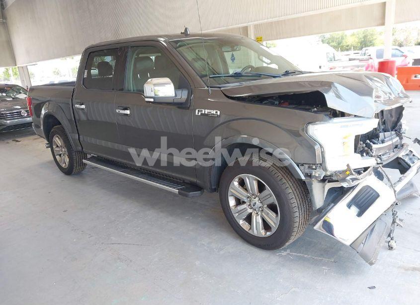 2018 Ford F-150 LARIAT (VIN 1FTEW1C51JKE22074) main photo