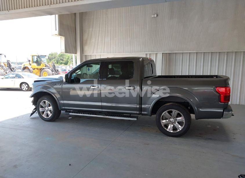 Photo 15 of 2018 Ford F-150 LARIAT (VIN 1FTEW1C51JKE22074)