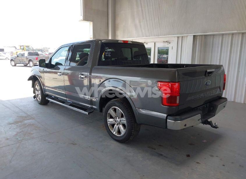 Photo 3 of 2018 Ford F-150 LARIAT (VIN 1FTEW1C51JKE22074)