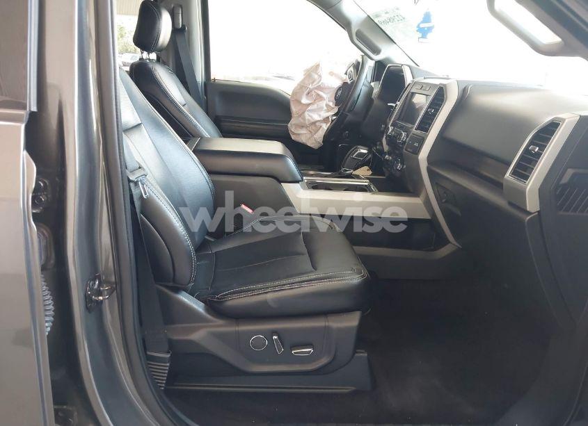 Photo 5 of 2018 Ford F-150 LARIAT (VIN 1FTEW1C51JKE22074)