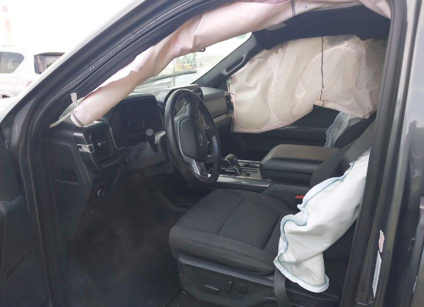 Photo 5 of 2023 Ford F-150 XLT (VIN 1FTEW1C51PFB15926)