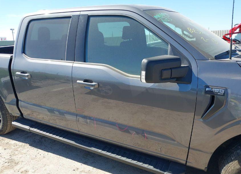 Photo 12 of 2023 Ford F-150 XLT (VIN 1FTEW1C51PFC27805)