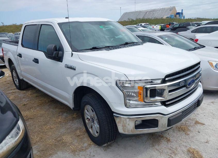 2018 Ford F-150 XLT (VIN 1FTEW1C52JFB30300) main photo