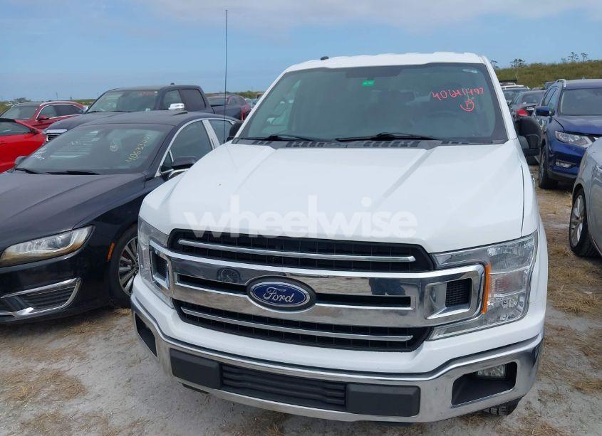 Photo 11 of 2018 Ford F-150 XLT (VIN 1FTEW1C52JFB30300)