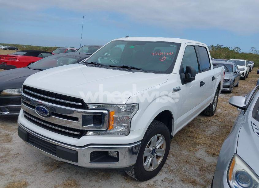 Photo 2 of 2018 Ford F-150 XLT (VIN 1FTEW1C52JFB30300)
