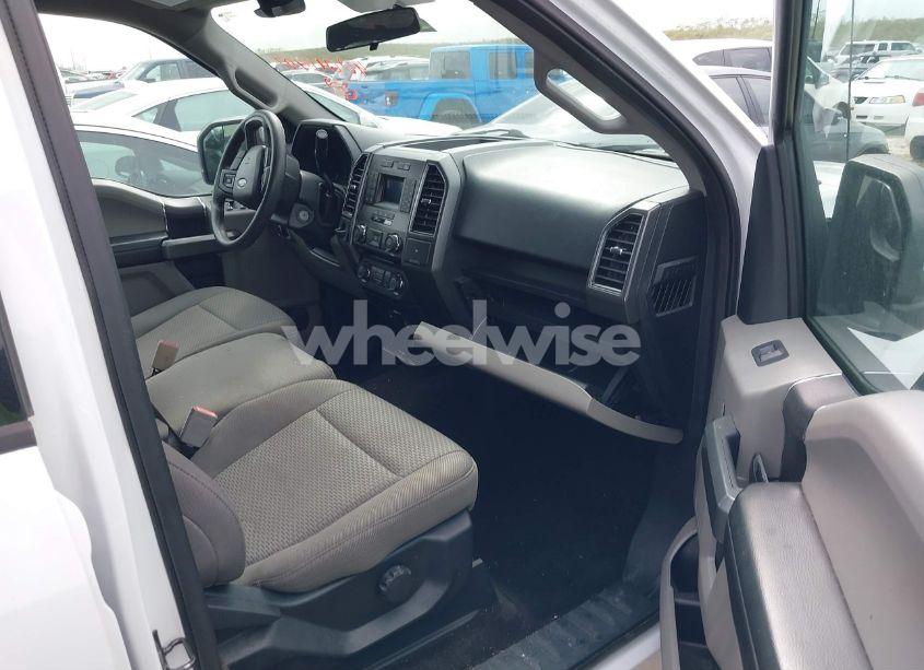 Photo 5 of 2018 Ford F-150 XLT (VIN 1FTEW1C52JFB30300)