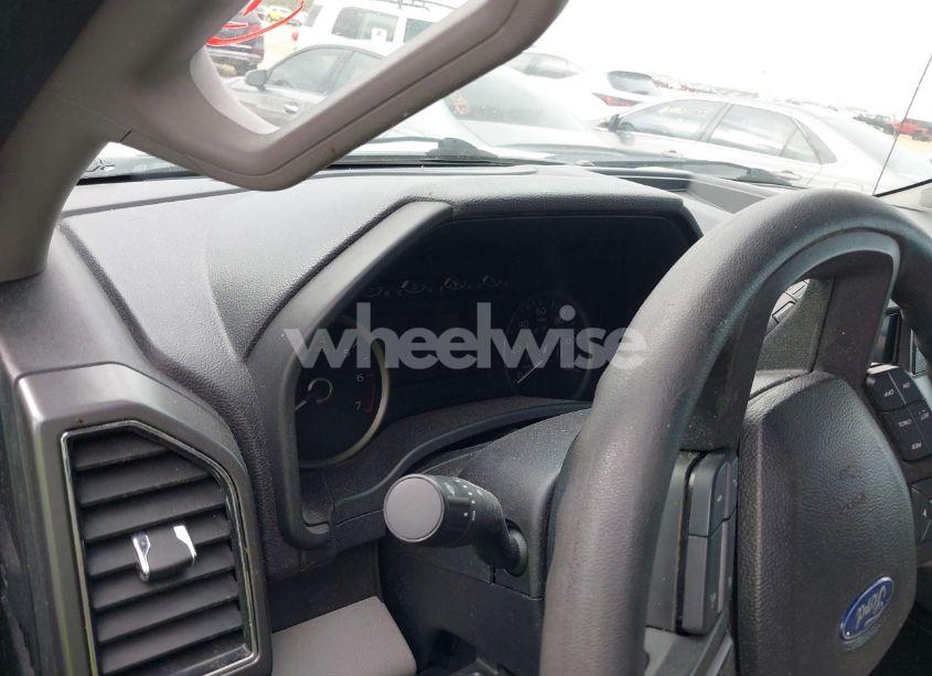 Photo 7 of 2018 Ford F-150 XLT (VIN 1FTEW1C52JFB30300)