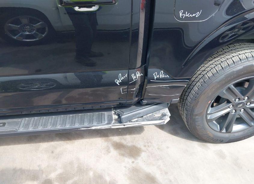 Photo 18 of 2023 Ford F-150 XLT (VIN 1FTEW1C52PFC27554)