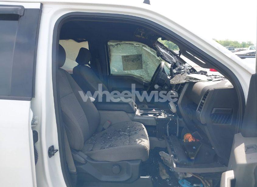 Photo 5 of 2019 Ford F-150 XLT (VIN 1FTEW1C53KFC88713)