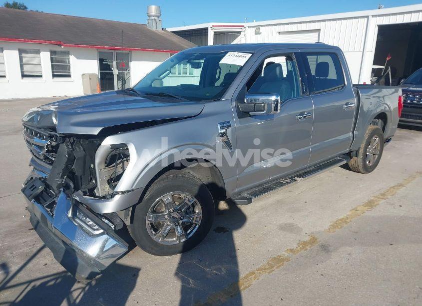 Photo 2 of 2023 Ford F-150 LARIAT (VIN 1FTEW1C53PKD35804)