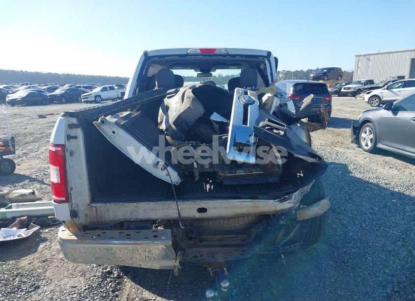 Photo 16 of 2018 Ford F-150 XLT (VIN 1FTEW1C55JFD23623)