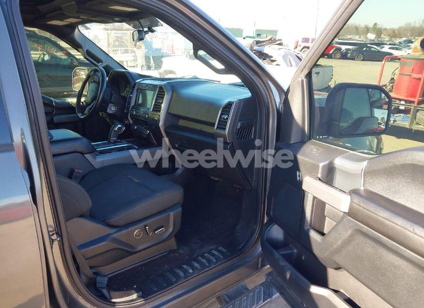 Photo 5 of 2018 Ford F-150 XLT (VIN 1FTEW1C56JKG06037)