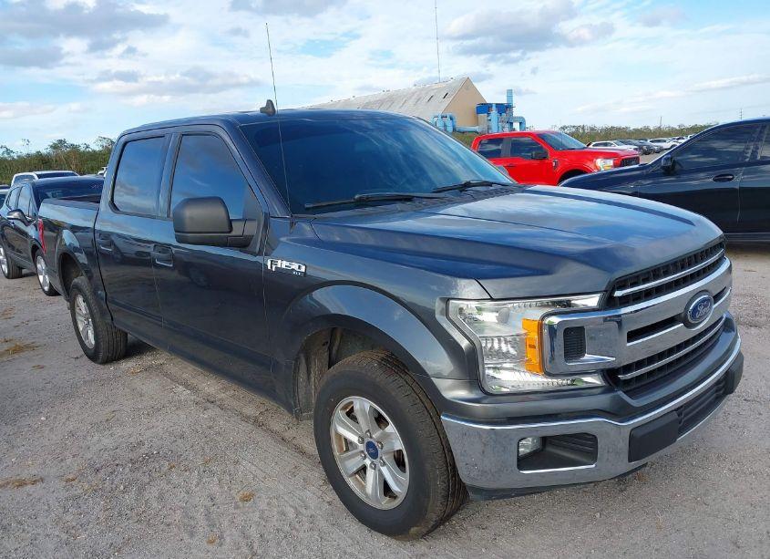 2019 Ford F-150 XLT (VIN 1FTEW1C57KFB18645) main photo