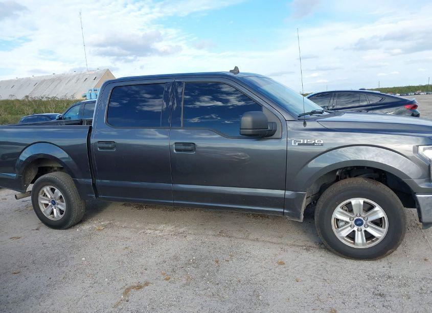 Photo 13 of 2019 Ford F-150 XLT (VIN 1FTEW1C57KFB18645)