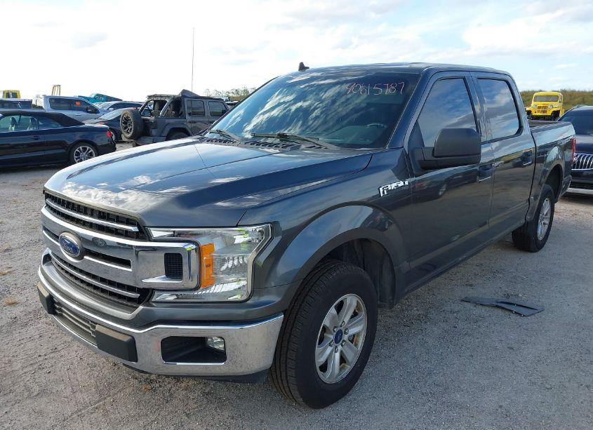 Photo 2 of 2019 Ford F-150 XLT (VIN 1FTEW1C57KFB18645)