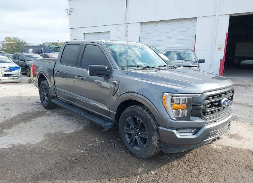 2023 Ford F-150 XLT (VIN 1FTEW1C57PFC29087) main photo
