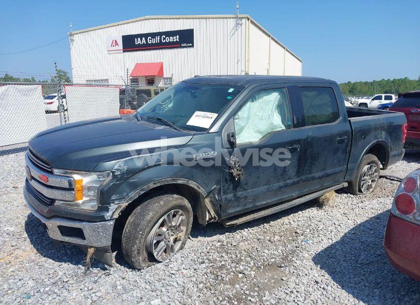 Photo 2 of 2018 Ford F-150 LARIAT (VIN 1FTEW1C58JKC27394)