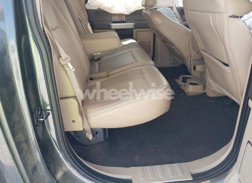 Photo 8 of 2018 Ford F-150 LARIAT (VIN 1FTEW1C58JKC27394)