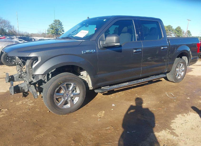 Photo 2 of 2018 Ford F-150 XLT (VIN 1FTEW1C58JKE57520)