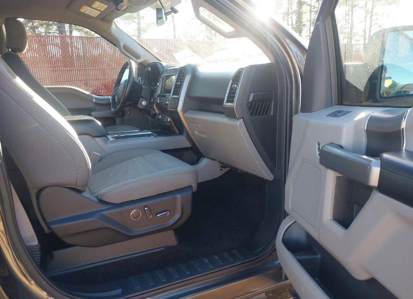 Photo 5 of 2018 Ford F-150 XLT (VIN 1FTEW1C58JKE57520)