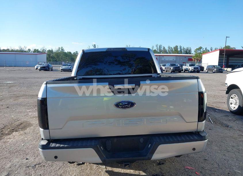 Photo 16 of 2018 Ford F-150 XLT (VIN 1FTEW1C59JFB80675)