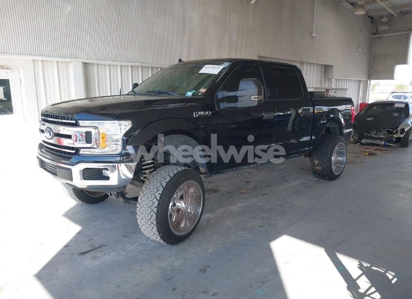 Photo 2 of 2019 Ford F-150 XLT (VIN 1FTEW1C5XKFA64922)