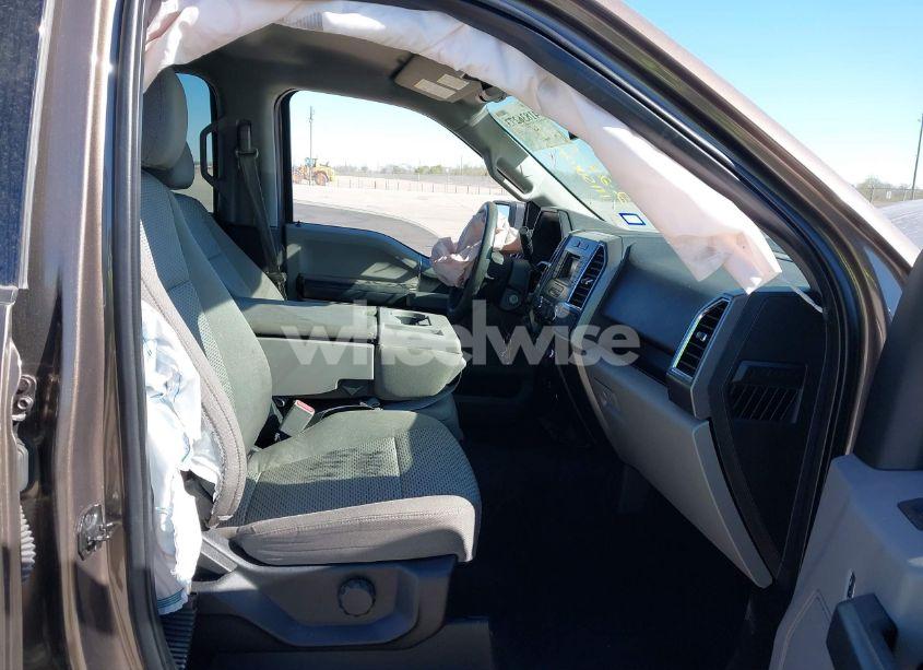 Photo 5 of 2016 Ford F-150 XLT (VIN 1FTEW1C80GKD29131)