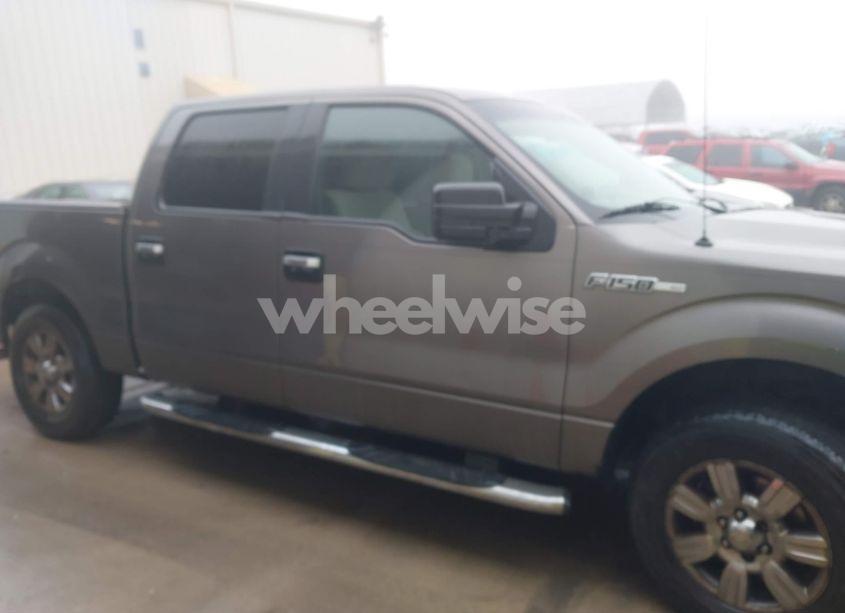 Photo 13 of 2010 Ford F-150 XLT (VIN 1FTEW1C82AFA36718)