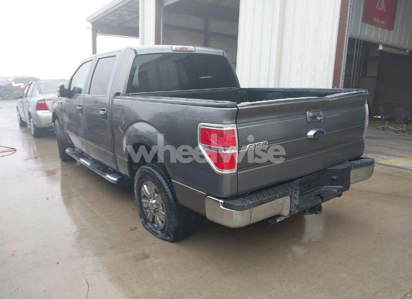 Photo 3 of 2010 Ford F-150 XLT (VIN 1FTEW1C82AFA36718)