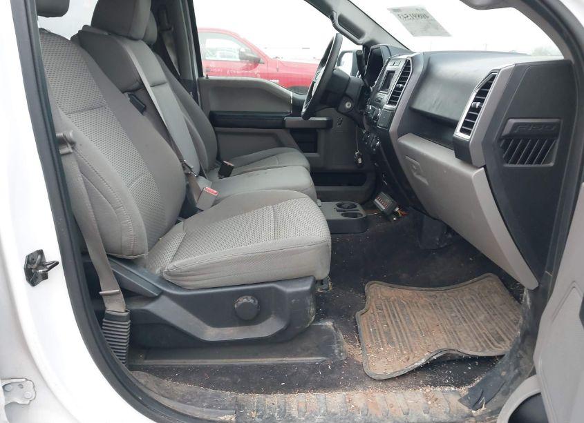 Photo 5 of 2016 Ford F-150 XLT (VIN 1FTEW1C82GKD42351)