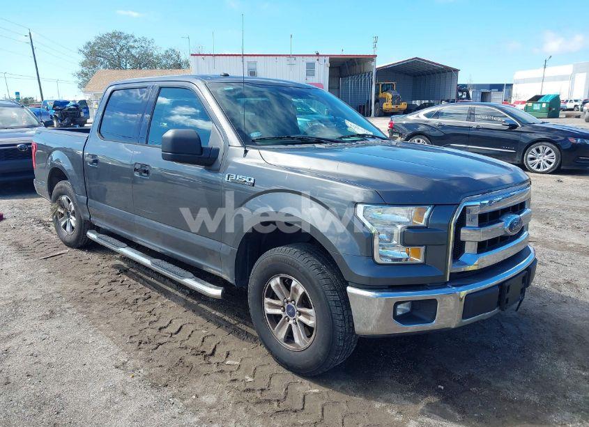2016 Ford F-150 XLT (VIN 1FTEW1C82GKD79755) main photo