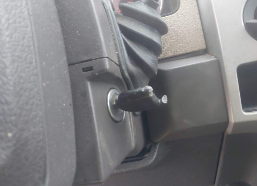 Photo 11 of 2010 Ford F-150 XLT (VIN 1FTEW1C83AKE57046)