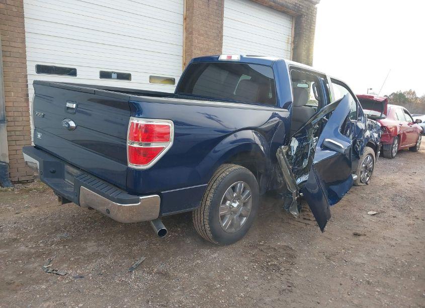 Photo 4 of 2010 Ford F-150 XLT (VIN 1FTEW1C85AFD61637)