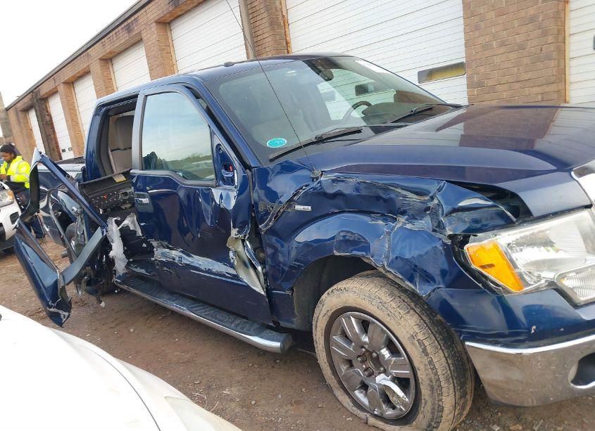 Photo 6 of 2010 Ford F-150 XLT (VIN 1FTEW1C85AFD61637)