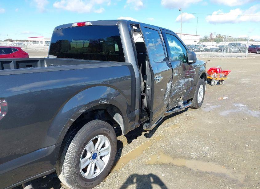 Photo 18 of 2016 Ford F-150 XLT (VIN 1FTEW1C85GKF34444)