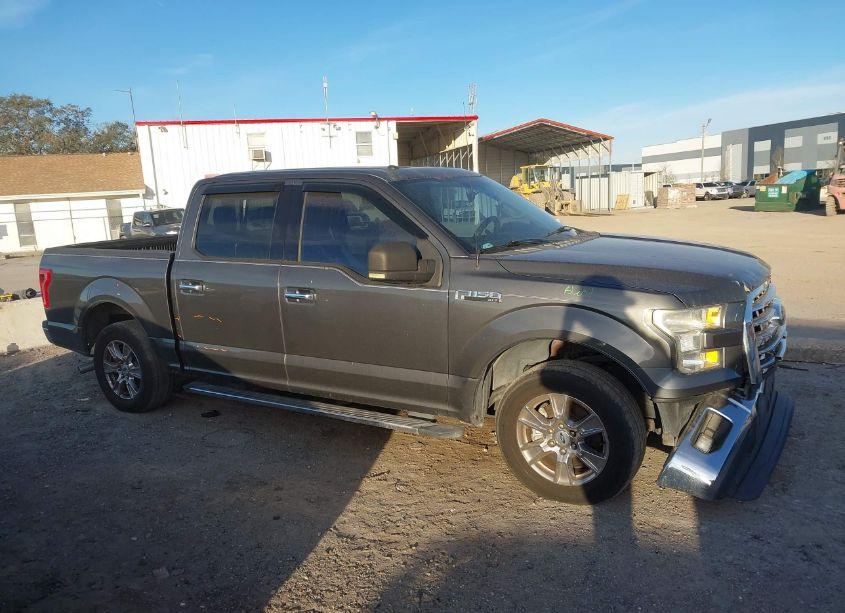 Photo 13 of 2016 Ford F-150 XLT (VIN 1FTEW1C86GKE09016)