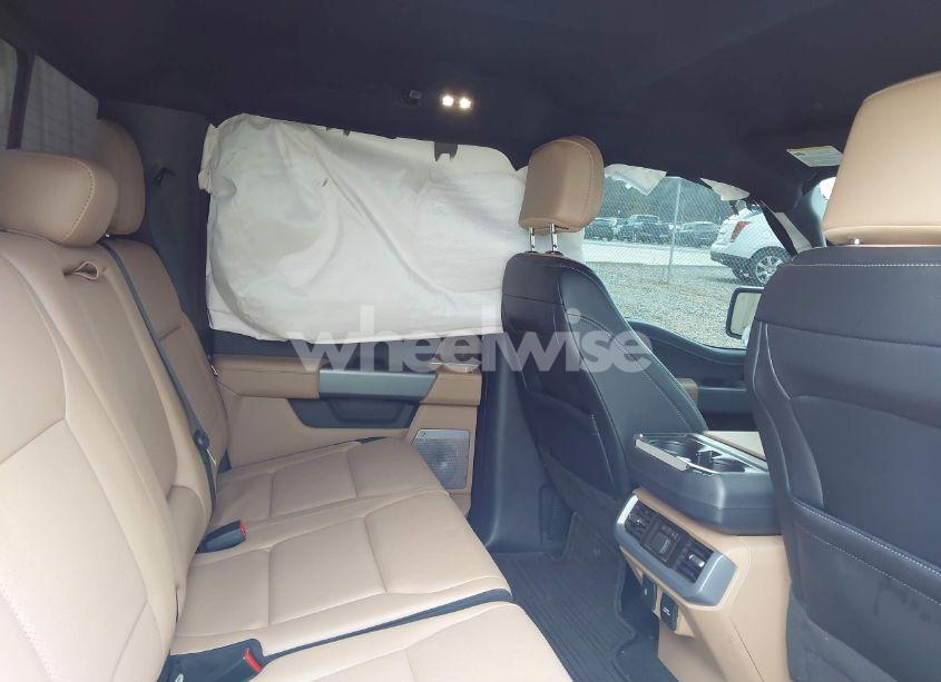 Photo 8 of 2023 Ford F-150 LARIAT (VIN 1FTEW1C86PFA01320)