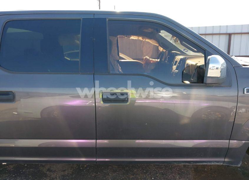 Photo 13 of 2015 Ford F-150 XLT (VIN 1FTEW1C87FKE74911)