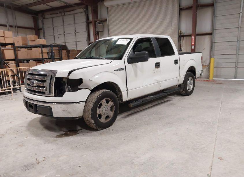 Photo 2 of 2010 Ford F-150 XLT (VIN 1FTEW1C89AKA27053)