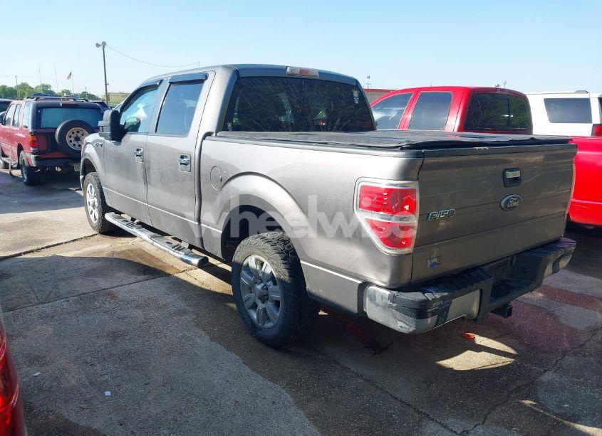 Photo 3 of 2010 Ford F-150 XLT (VIN 1FTEW1C8XAFC96882)