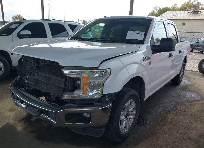 Photo 2 of 2018 Ford F-150 XLT (VIN 1FTEW1CB0JKC86610)